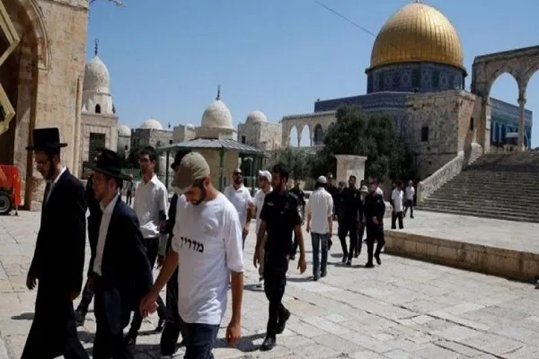 ادامه تعرض صهیونیست‌ها به مسجدالاقصی در ماه رمضان