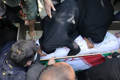 تشییع پیکر پاک شهید مدافع حرم حجت الاسلام و المسلمین «مجید سلمانیان»‎