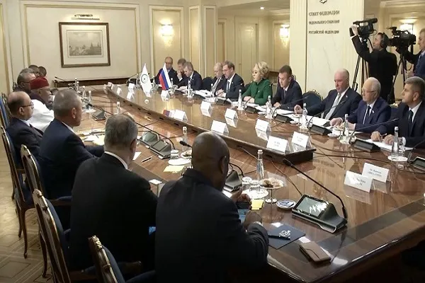 Россия и ОИС подписали соглашение о сотрудничестве в области образования