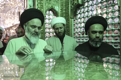 آئین غبارروبی ضریح مطهر احمدبن‌موسی(ع)‎