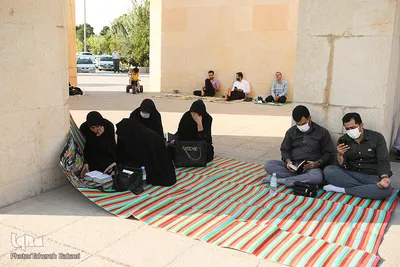 مراسم دعای پرفیض عرفه در گلزار شهدا