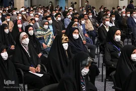 دیدار نخبگان و استعدادهای برتر تحصیلی با رهبری