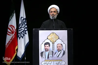  حجت الاسلام پناهیان، استاد حوزه و دانشگاه