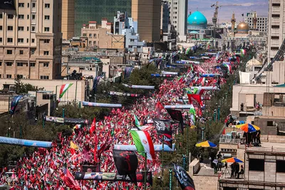 تشییع پیکر مطهر رهبر شهید در مشهد مقدس