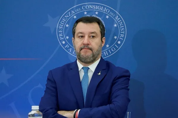 İtalya’da aşırı sağ yapay zekayla üretilen nefret görselleriyle sorgulanıyor