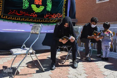 عزاداری واقامه نمازظهر عاشورا در تبریز