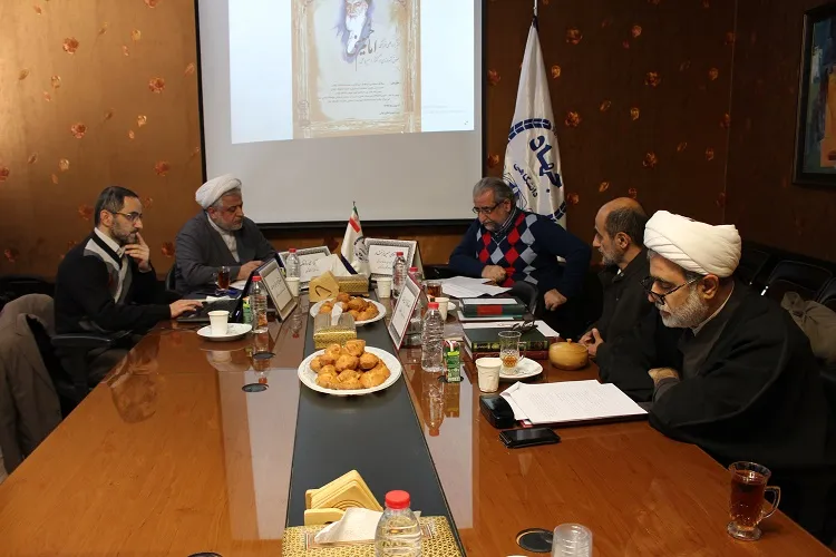 میزگرد «بررسی حقوق شهروندی در گفتار و سیره عملی امام خمینی(ره)» در گیلان برگزار شد