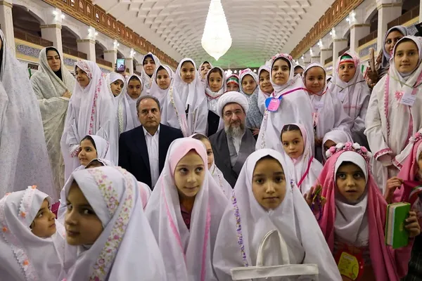 جشن تکلیف 5 هزار نفری دختران در تبریز
