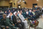 رونمایی از کتاب «قاب سرخ» آلبوم تصاویر مادران و پدران شهید در اهر