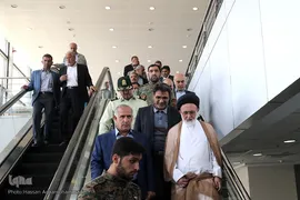 بازدید حجت‌الاسلام  قاضی عسکر، نماینده ولی فقیه در امور حج و زیارت از سالن در دست احداث ویژه حجاج فرودگاه امام خمینی(ره)