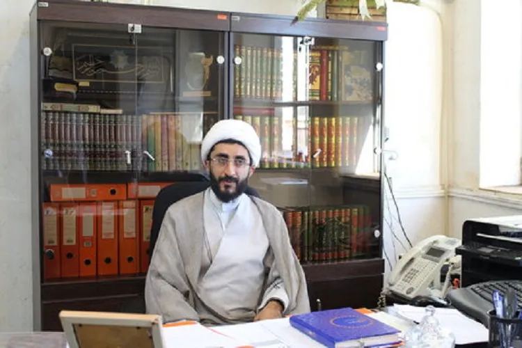 اخلاص آیت‌الله مصباح ستودنی بود / ترس از دشمن را تئوریزه نکنیم