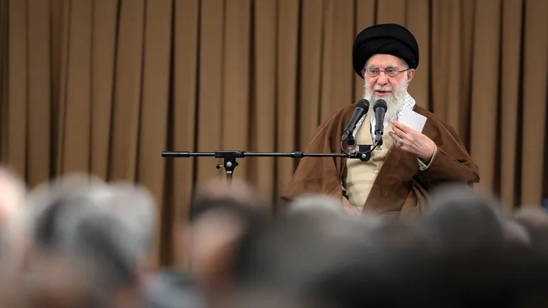 د سلواغې د۲۲ یوم الله لاریون؛ددښمن احمقانه ګواښونو ته د ایران دملت  داتحاد پیغام
