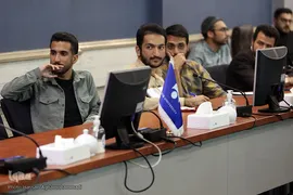 نشست هم‌اندیشی بررسی و تحلیل برنامه محفل