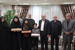 دیدار استاندار آذربایجان شرقی با خانواده‌های شهدا