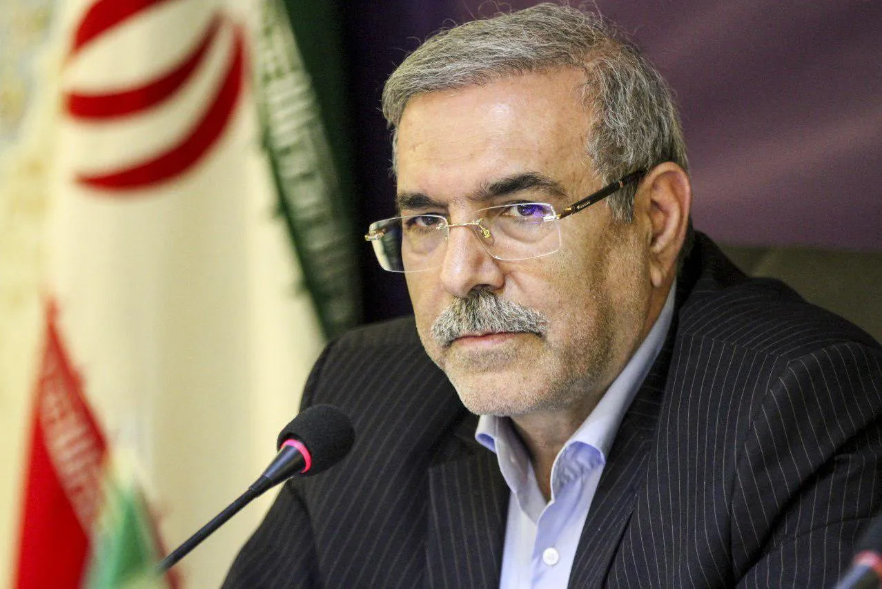 دانش‌آموزان امروز می‌توانند با جهاد علمی از کشور صیانت کنند