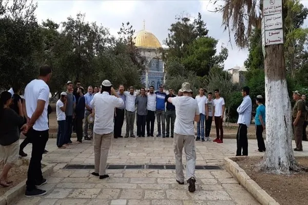 150 متطرفاً إسرائيلياً على رأسهم وزير يقتحمون المسجد الأقصى