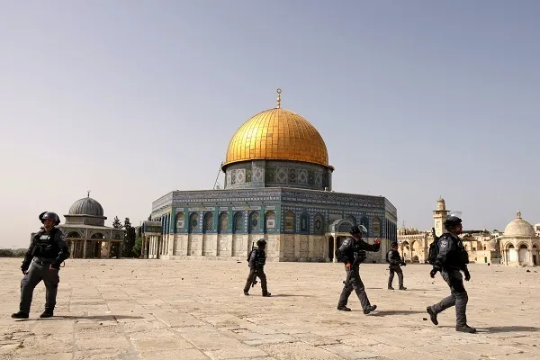 Occupation: Al-Aqsa Mosque closed to Muslim Worshippers