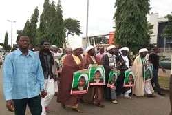 Nigeriya xalqı Şeyx Zəkzəki və xanımının azadlığını tələb edir