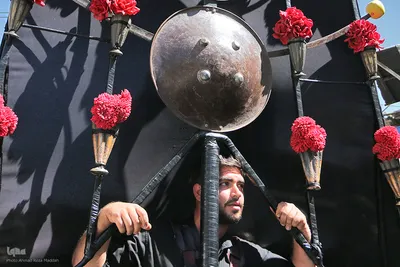 آیین خیمه‌سوزان ظهر عاشورا در شیراز