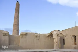 
افراشته فیروزه‌ای؛ مسجد تاریخانه‎‎ دامغان
