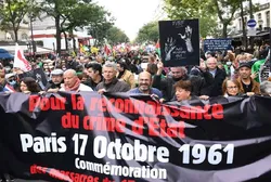 Hunderte Demonstranten in Paris fordern Anerkennung von Massaker an Algeriern 1961