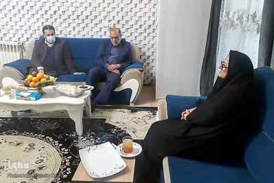 رزمایش دیدار با ۳۰۰ خانواده شهید شهر شیراز در یک روز