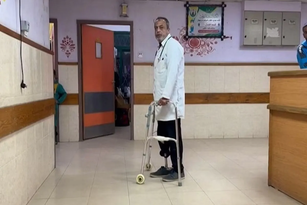 Tangguh! Diamputasi Akibat Serangan Israel, Dokter Gaza ini Terus Layani Masyarakat