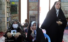 مراسم عقد یک زوج جوان در مسجد رضوان اهواز
