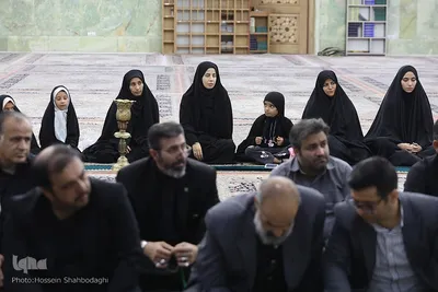 غبارروبی مضجع شریف حضرت معصومه(س) با حضور خبرنگاران