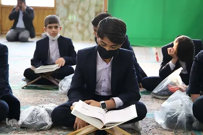 محفل انس با قرآن کریم در آستان مقدس سید حمزه (ع)