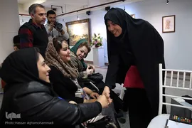 بازدید زهرا سعیدی، نماینده مبارکه از نمایشگاه آثار برگزیده جشنواره ملی و هنری «همام»