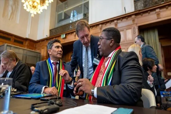 Sudáfrica reta a Trump; No retirará caso contra Israel ante CIJ