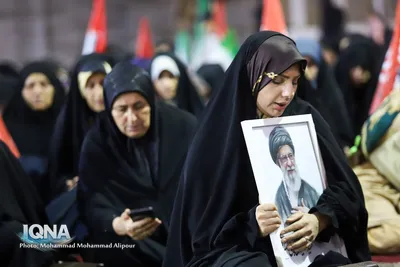 مراسم بزرگداشت چهلمین روز خاکسپاری مقام معظم رهبری در اهواز عکاس محمد محمدعلی پور