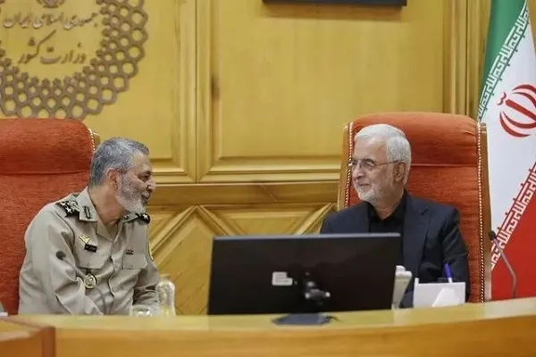 تأکید وزیر کشور و فرمانده کل ارتش بر لزوم تقویت امنیت مرزها