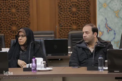 همایش ملی تجلیل از واقفین حرم مطهر رضوی در اصفهان