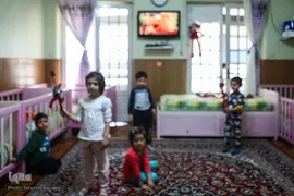 مادری برای 2400 + 1 دختر