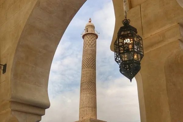 La restauration du minaret al-Hadba à Mossoul