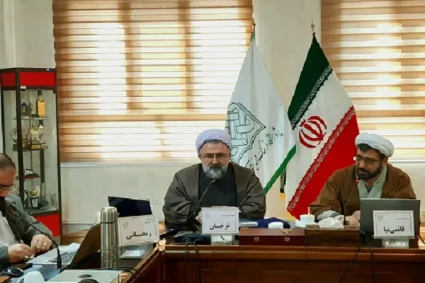 کاربست‌ها و معانی «پارادایم» در فضای علمی کشور