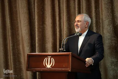 دیدار وزیر امور خارجه، سفیران و مسئولان نمایندگی‌های ایران در خارج از کشور با رهبر انقلاب