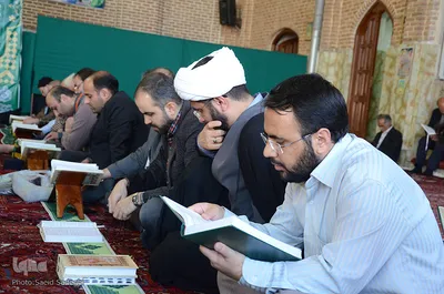 آیین ترتیل خوانی قرآن کریم در امامزاده سید حمزه(ع) تبریز