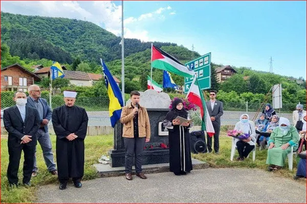 بیست وهشتمین سالگرد شهید ایرانی در بوسنی/ توزیع زندگینامه رسول حیدری + عکس
