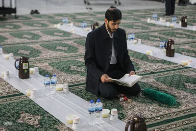 توزیع افطاری در شب میلاد امام حسن مجتبی(ع)