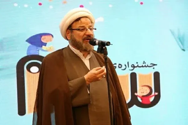 تلاش برای حفظ هویت فرهنگی فرزندان ایران، یک حرکت جهادی است