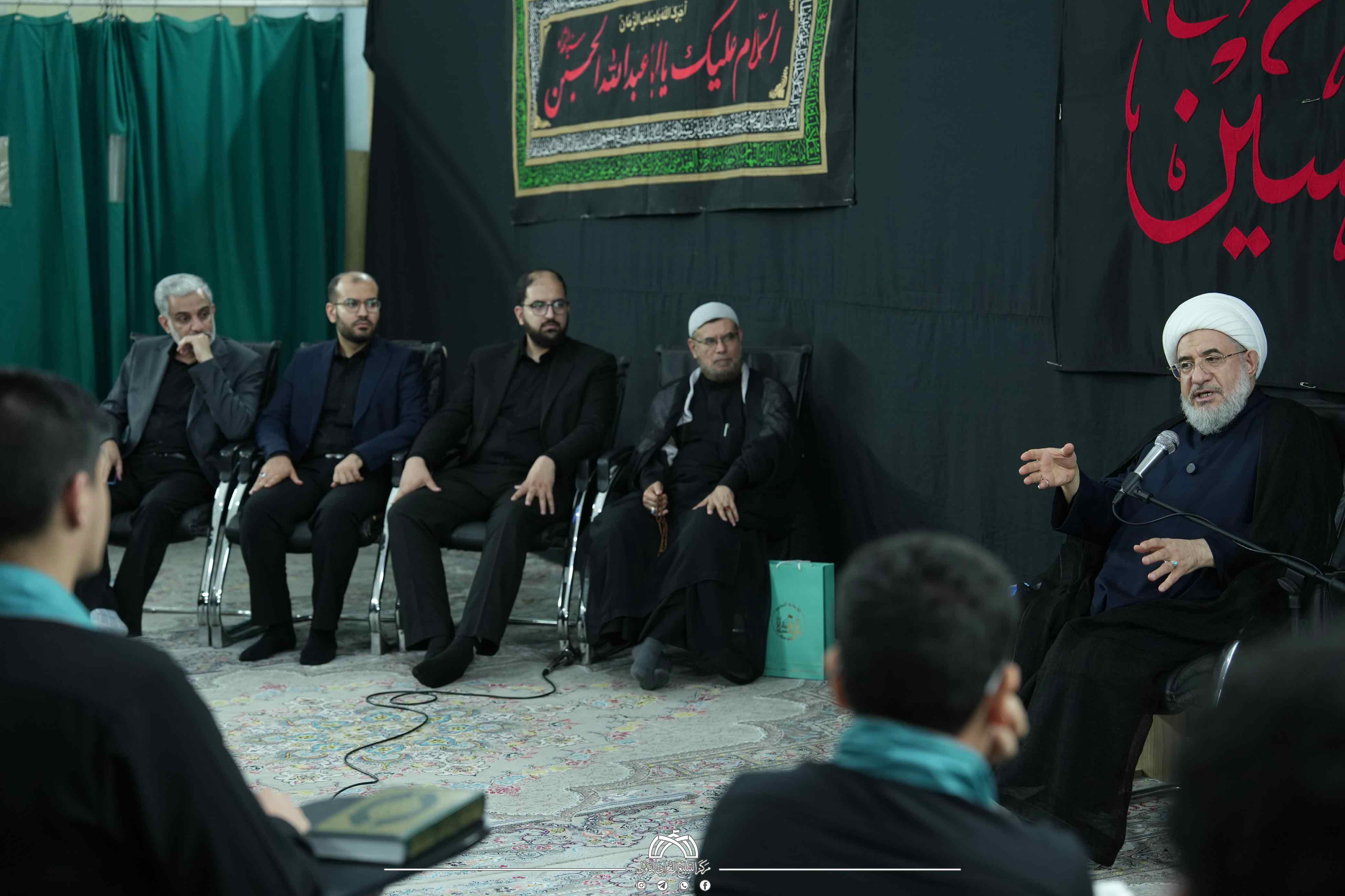 لقاء قرآني يجمع المواهب القرآنیه العراقیه بآية الله الشيخ محسن الأراكي