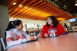 Les options halal augmentent l'inclusion des repas sur le campus