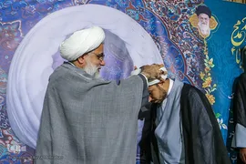 چهارمین آیین عمامه‌گذاری شماری از طلاب و همچنین جشن حفظ کل قرآن کریم گروهی دیگر از طلاب مدرسه علمیه دارالسلام