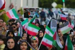 تجمع دانشگاهیان دانشگاه‌های شیراز در حمایت از خیزش دانشجویان آمریکا و اروپا