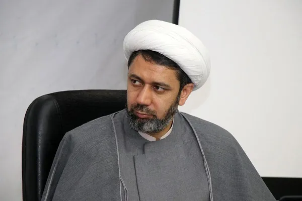 نقد و بررسی سه اشکال فخر رازی در مورد آیه ولایت