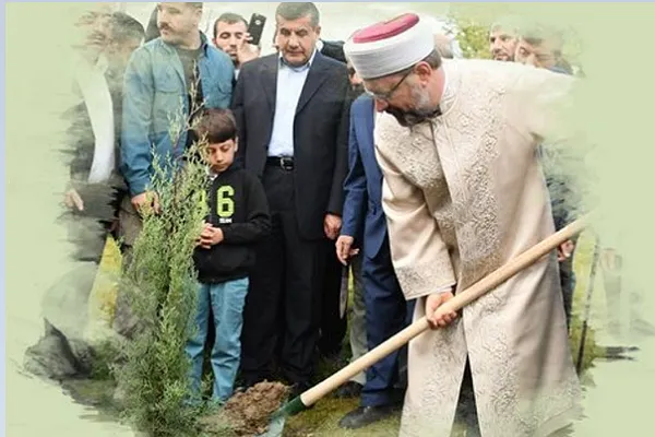 Erbaş: Çevreye vefa müminin şiarıdır