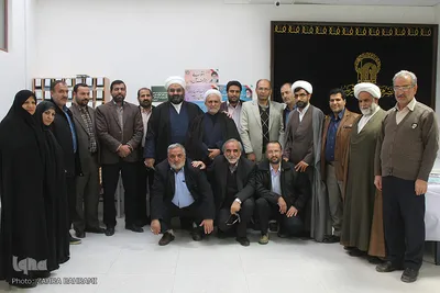 عکس یادگاری عوامل اجرایی همایش حفاظ قرآن استان مرکزی